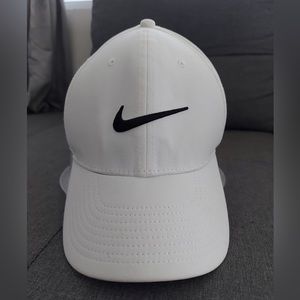 Nike cap has a staine inside with Clorox